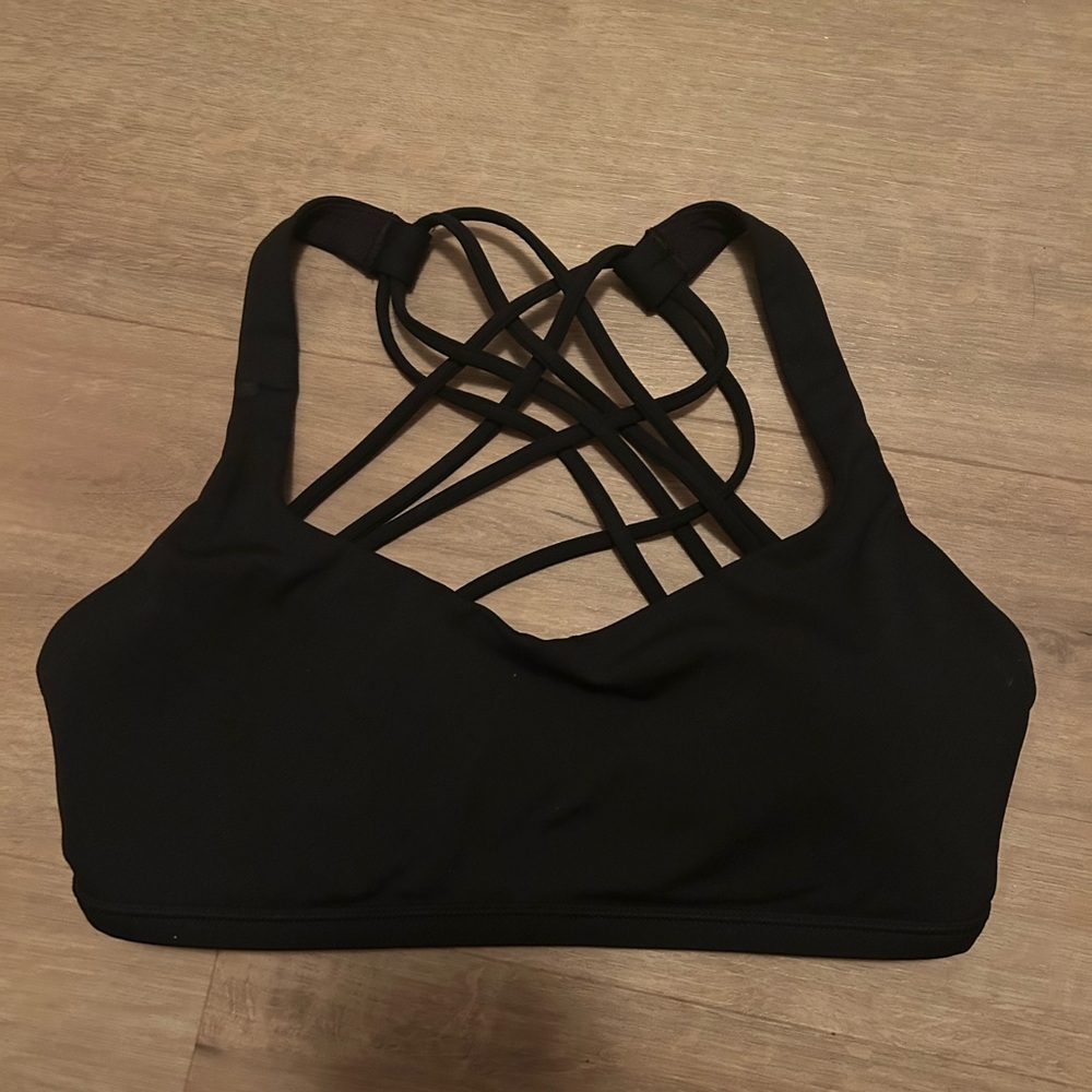 Lululemon free to be wild sports bra